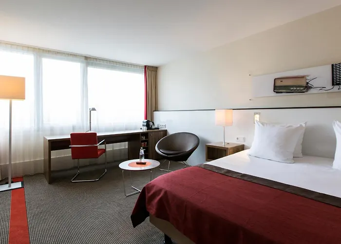 Centre By Ihg ホテル 4*