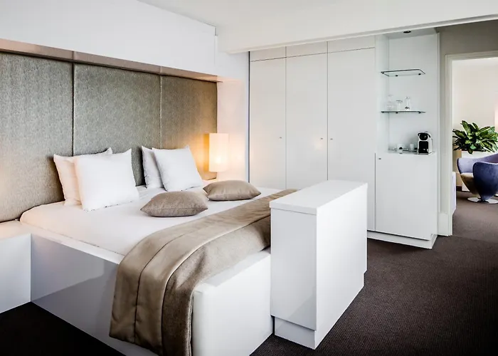 ホテル Centre By Ihg 4*