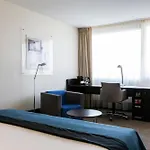 Centre By Ihg Hotel 4*