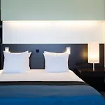 Centre By Ihg Hotel 4*