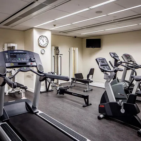 Hotel Centre By Ihg 4*