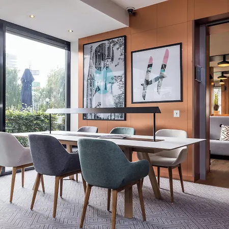 Centre By Ihg מלון איינדהובן