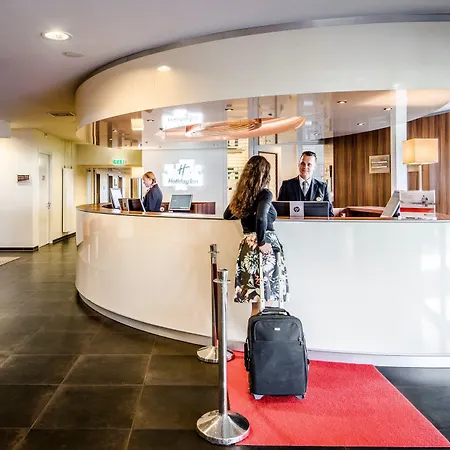 Centre By Ihg מלון