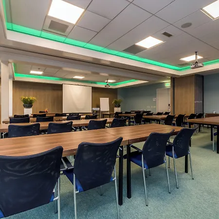 מלון Centre By Ihg