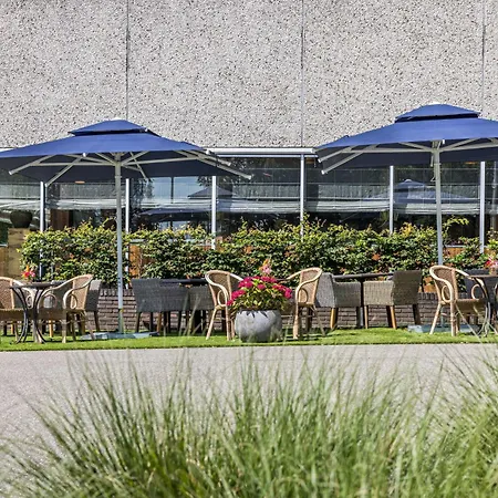 Centre By Ihg Hotel 4*