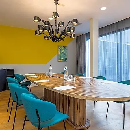 Centre By Ihg 4*