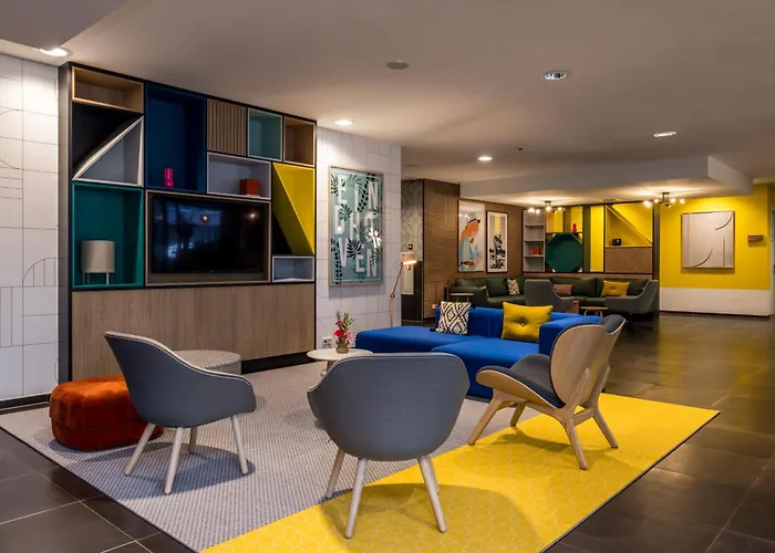 Centre By Ihg Hotell 4*