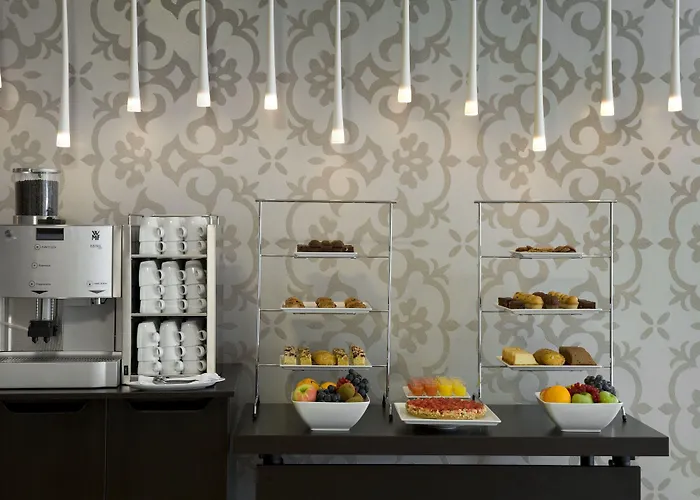 Otel Centre By Ihg 4*