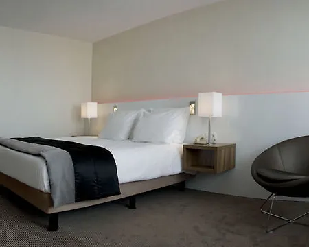 Centre By Ihg 4*