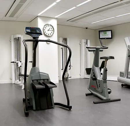 Centre By Ihg Hotel 4*