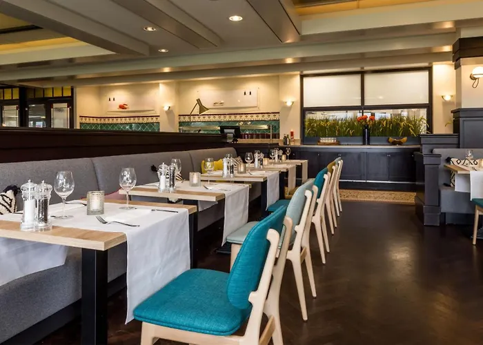 Centre By Ihg Hotel 4*